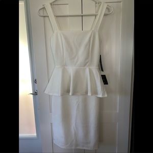 Lulus white peplum dress XS NWT